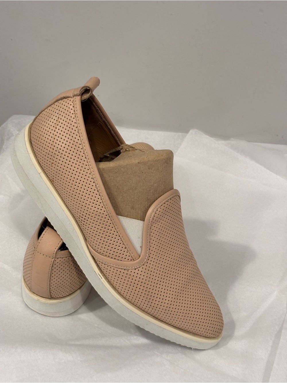 Everlane Perforated Slip-On Mules - Blush Pink